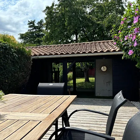 La Maison Du Parc, Charme Et Tranquillite *