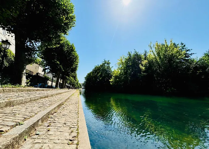 La Maison Du Parc, Charme Et Tranquillite Niort