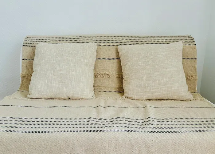 Apartment La Maison Du Parc, Charme Et Tranquillite Niort